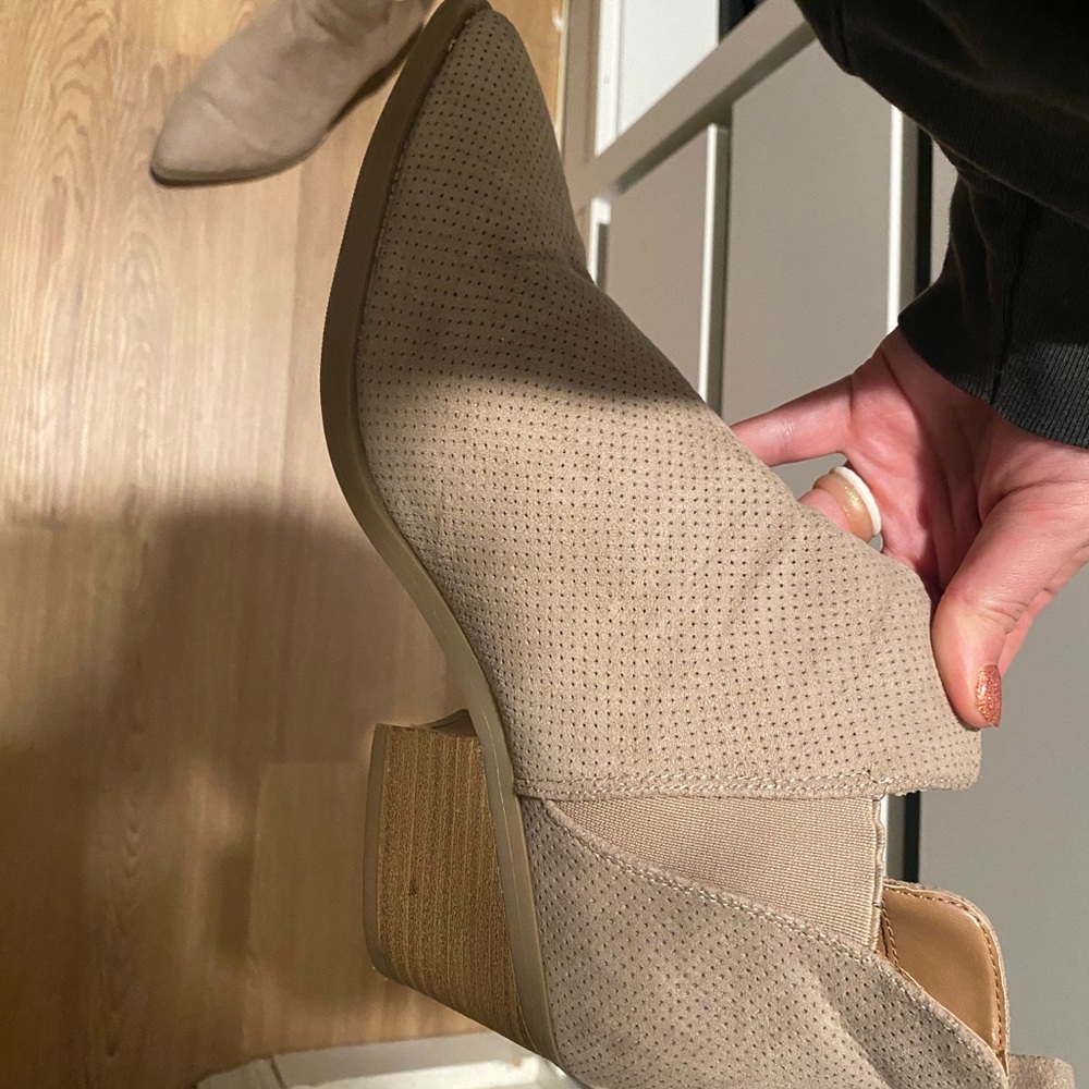 Universal thread booties - Picture 3 of 3